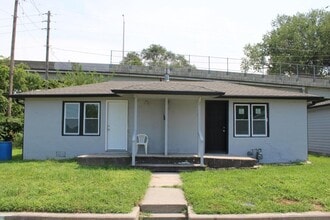 Building Photo - 1307 S 29th St