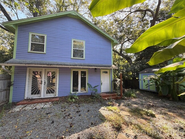 Building Photo - 213 S Summit Ave