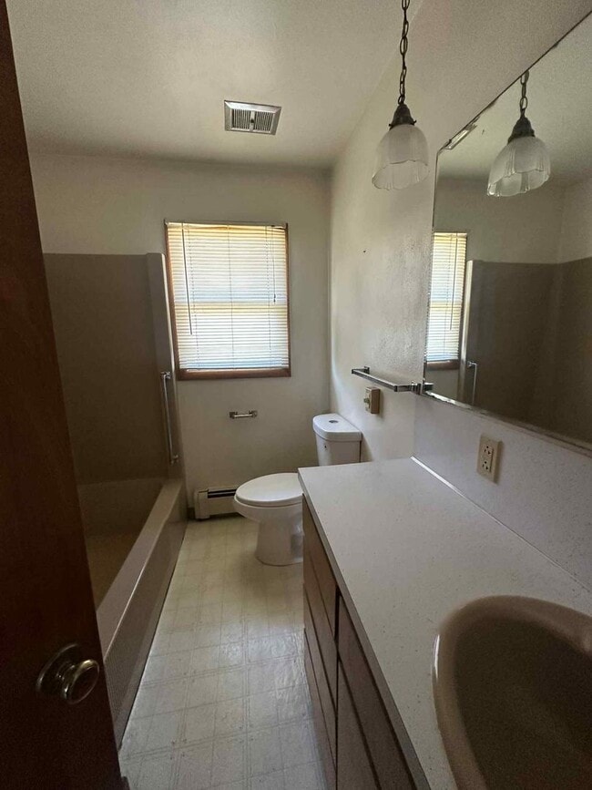 Foto del edificio - 2 Bedroom Duplex