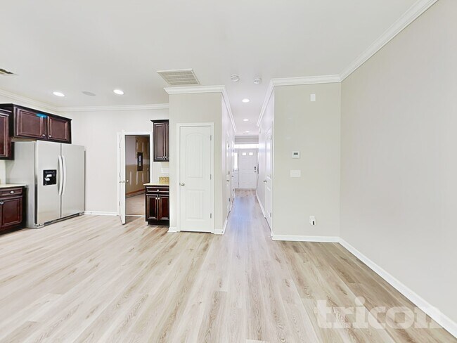 Building Photo - 653 Dawsons Park Wy