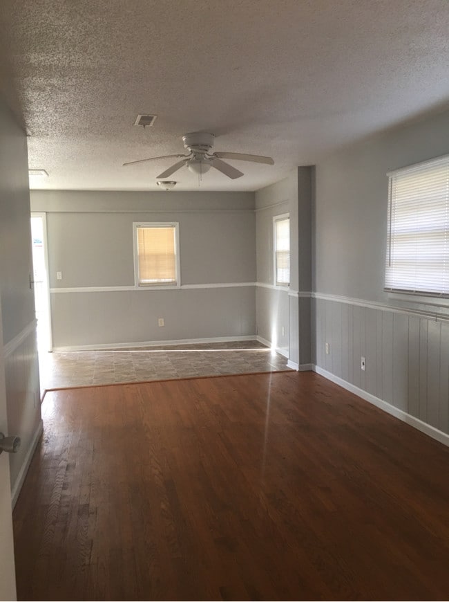 Building Photo - 967 Ford Chapel Rd