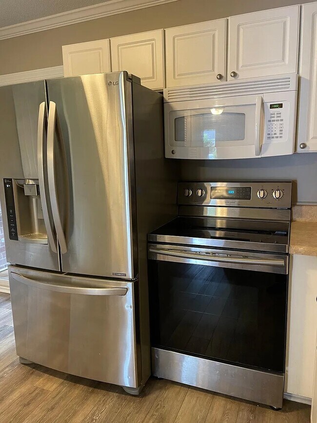 Foto del edificio - 1852 Mepkin Rd