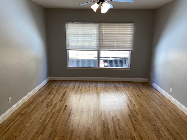 Building Photo - 650 Levering Ave