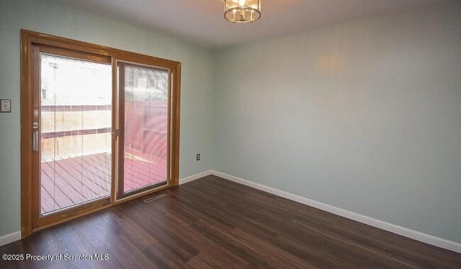 Building Photo - 166 Haverford Dr