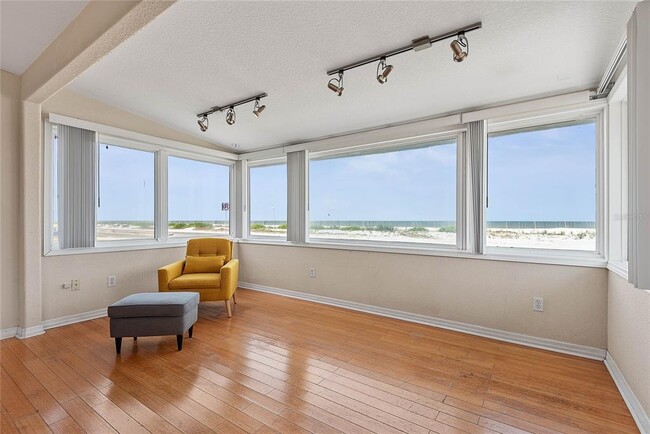 Building Photo - 1244 S Ocean Shore Blvd