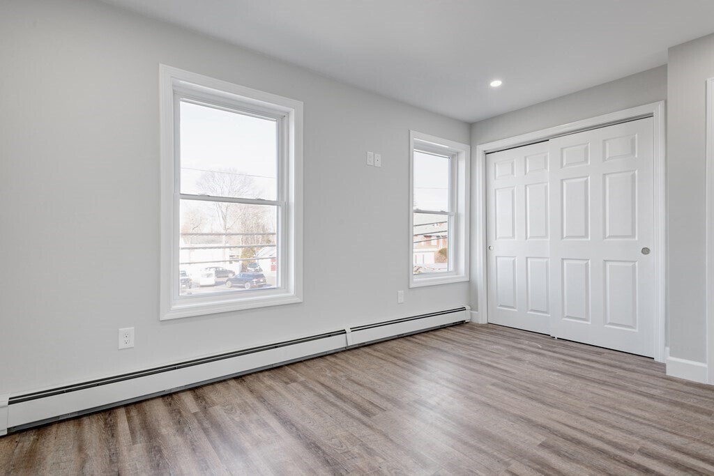 129 Pleasant St Unit 3, Weymouth, MA 02190 Room for Rent in Weymouth