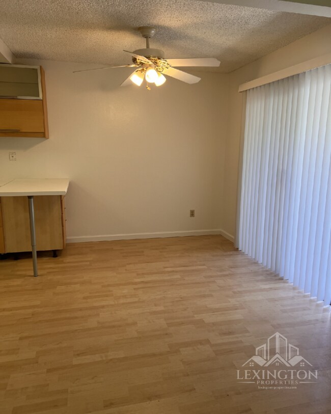 Building Photo - 5317 Winfield Way #1, Sacramento, C 95841