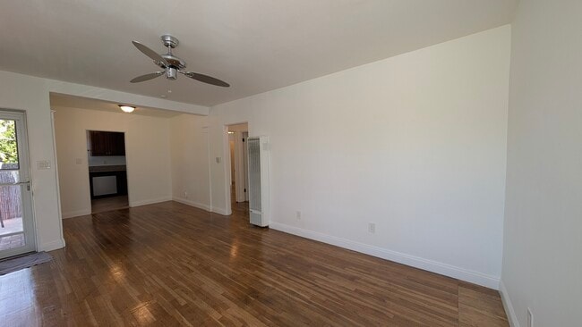Foto del edificio - 6206 Cahuenga Blvd