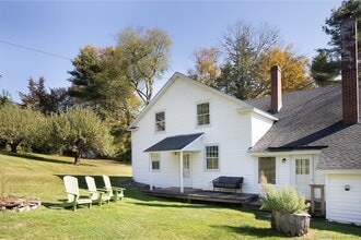 Building Photo - 104 Sunset Ridge Rd