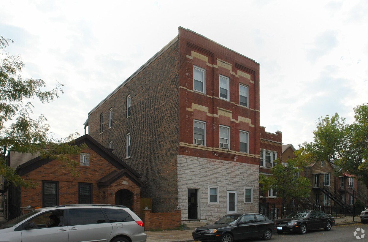 Building Photo - 2911 S Wallace St