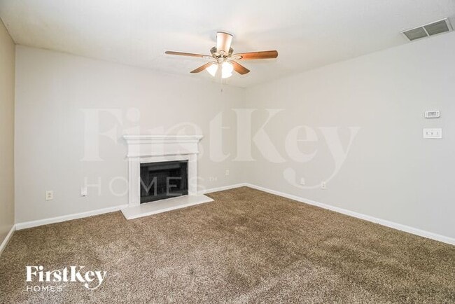 Building Photo - 7053 Bowie Dr