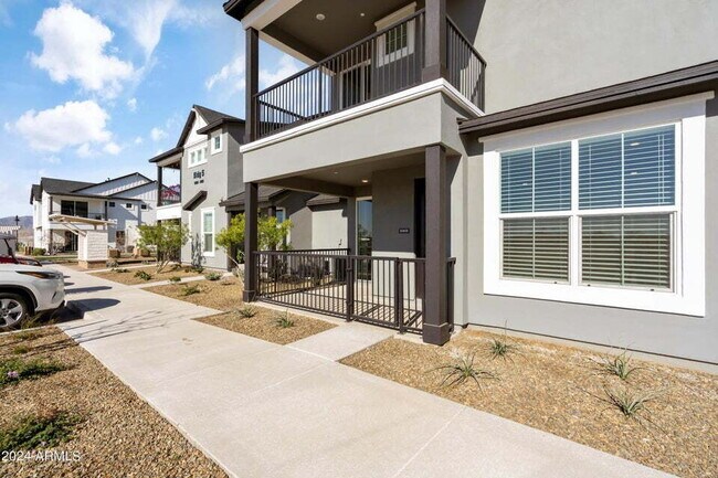 Building Photo - Luxurious Condo in Sterling Grove