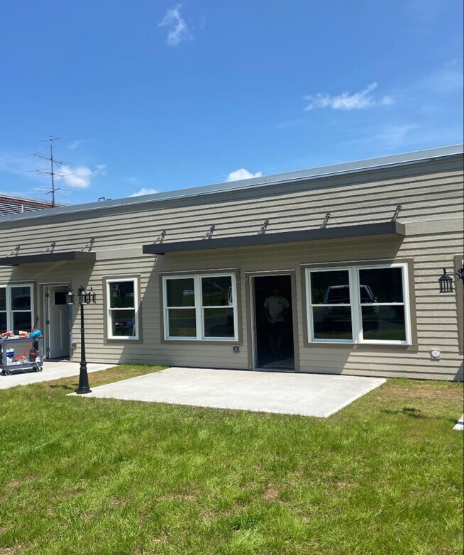 127 Lake St Unit 11255 Years and older, Chittenango, NY 13037 Condo