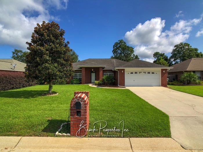 Primary Photo - 5854 Chi Chi Cir
