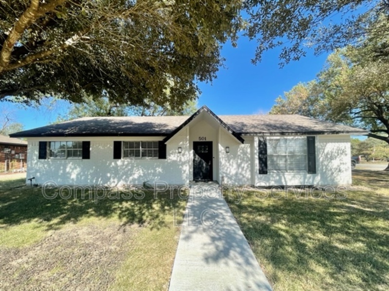 Foto principal - 501 Karnes Dr