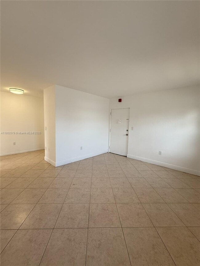 Building Photo - 5165 W Flagler St
