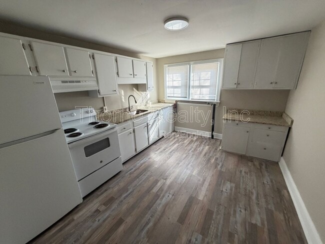 Foto del edificio - 814 Sunset Ave