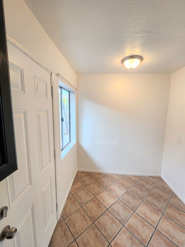 Foto del edificio - 2274 Kearney Ave