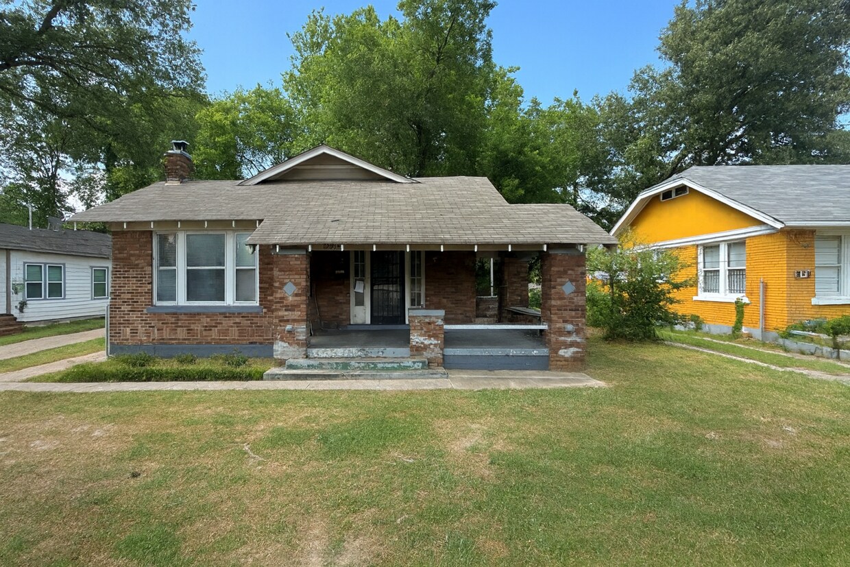 Photo - 2918 Southern