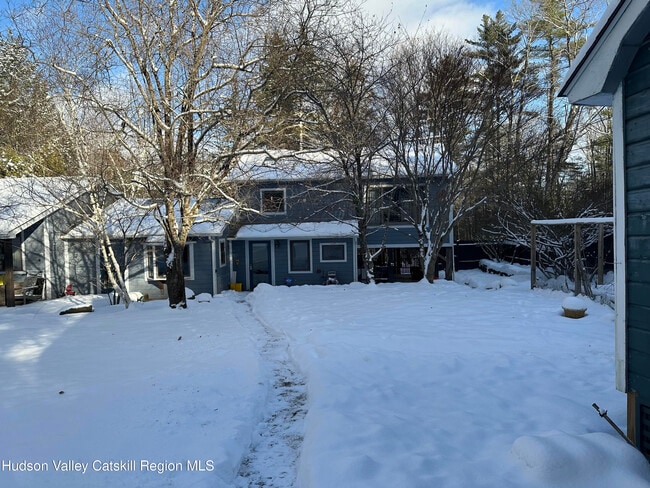 Building Photo - 180 Yerry Hill Rd