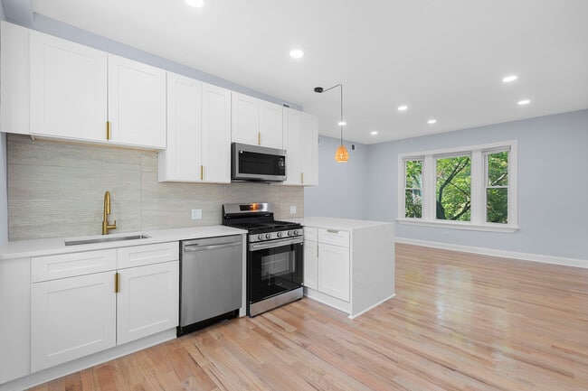 Foto del edificio - 3805 W Belle Plaine Ave