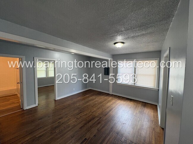 Foto del edificio - 4401 Ave I