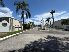 Building Photo - 4590 SW 68th Ct Cir