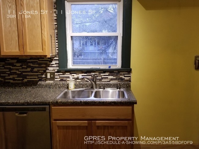 Building Photo - Etna 3 Bedroom Duplex