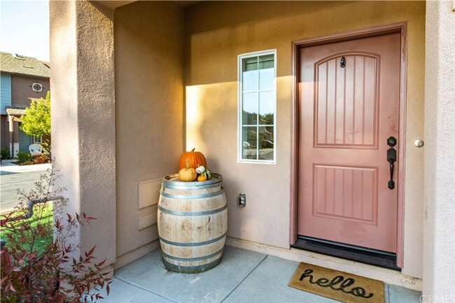 Building Photo - 3/2.5 end unit condo in Oakhaven Village