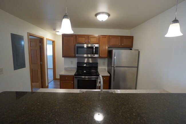 Building Photo - Steeple View Apartments