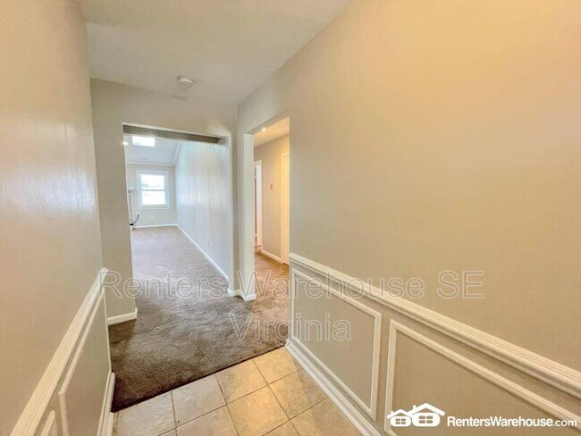 Building Photo - 1808 Wandsworth Dr