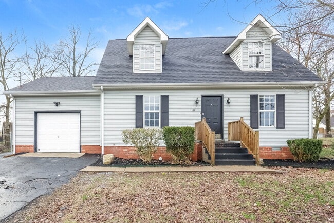 Building Photo - 141 Nelson Dr