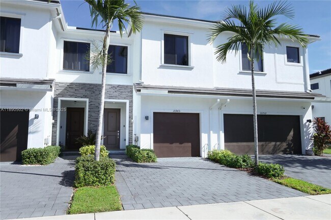 Foto del edificio - 10963 SW 233rd St