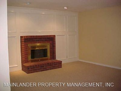 Building Photo - 3 br, 2.5 bath House - 15555 VILLAGE PARK ...