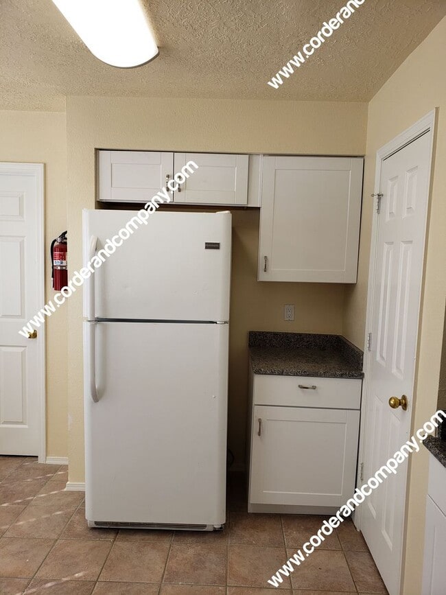 Building Photo - COMMING SOON! Dashing 2 Story Brick Home 3 Bedroom, 2 Bathroom, 2 Car Garage at 1,662 Sq Ft.