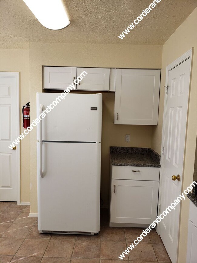 Foto del edificio - COMMING SOON! Dashing 2 Story Brick Home 3 Bedroom, 2 Bathroom, 2 Car Garage at 1,662 Sq Ft.