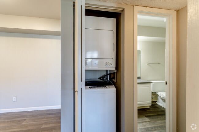 1BR, 1BA - 750 SF - ZZZAvens Point