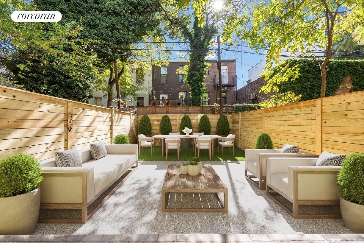 Foto principal - 950A Greene Ave