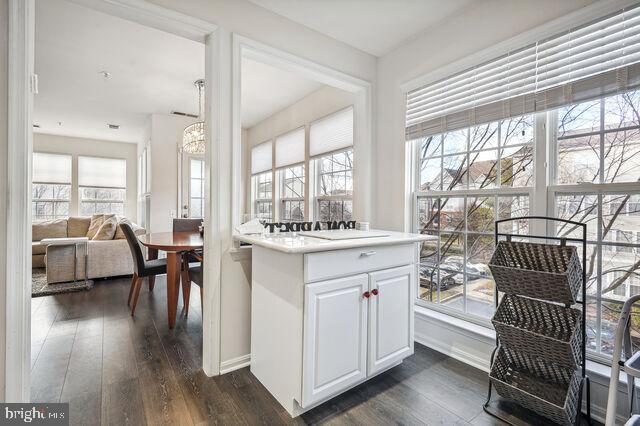 Building Photo - 337 Fallsgrove Dr