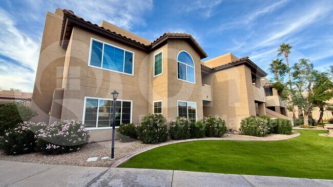 Foto del edificio - 9450 E Becker Ln