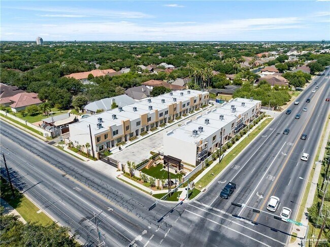 Foto del edificio - 22 Canary Ave