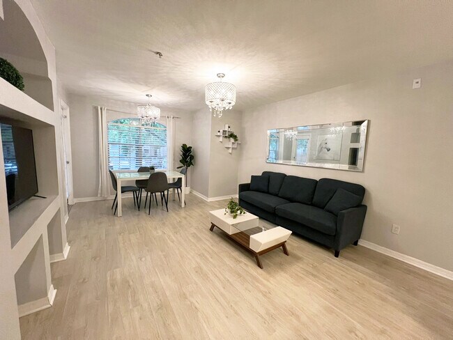 Sala de estar/comedor - 7230 Westpointe Blvd