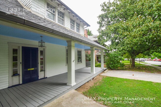 Building Photo - Get into this Up & Coming Neighborhood