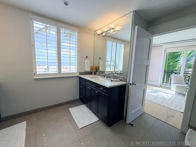 Foto del edificio - 1598 S Ocean Ln
