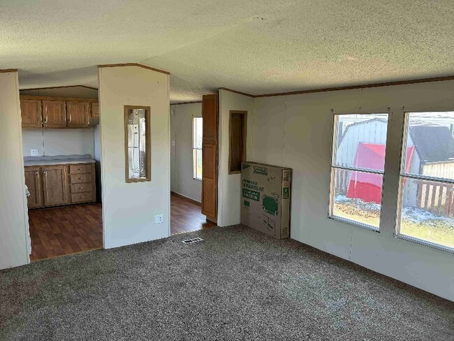 Building Photo - 38787 Navajo Ct