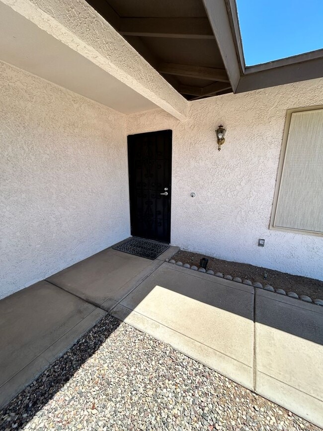 Foto del edificio - Unfurnished Home!