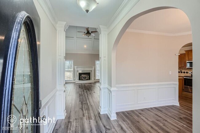 Building Photo - 5 br, 4.5 bath House - 313 Bell Isle UNIT