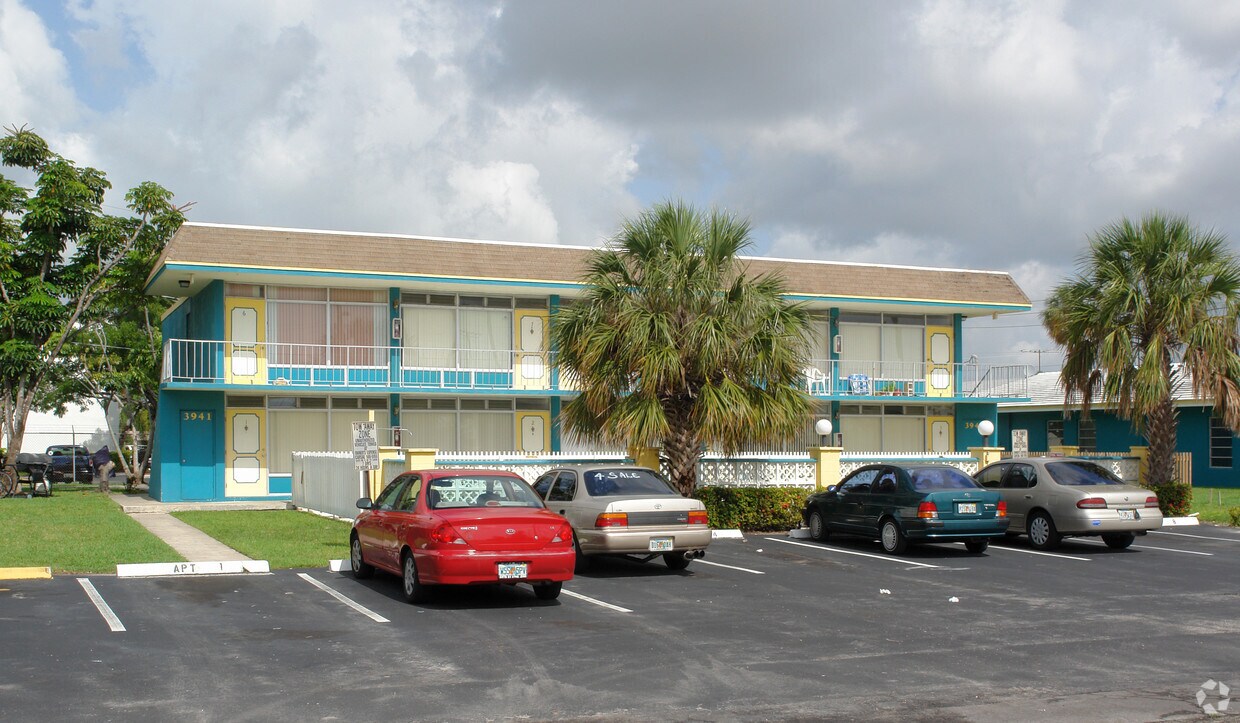 Front View - Parkside Apartments