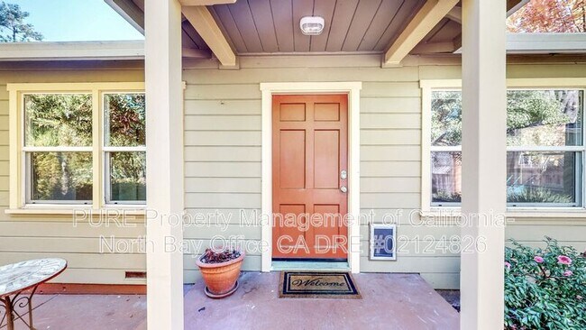 Building Photo - 1019 North St