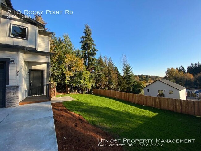 Building Photo - 210 Rocky Point Rd